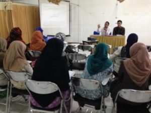 Read more about the article Workshop Penggunaan dan Perawatan Alat-alat Laboratorium Program Studi Keperawatan