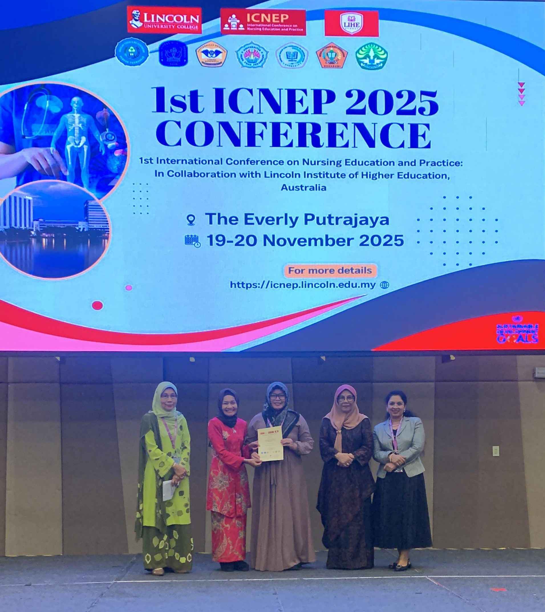 Read more about the article Dosen Keperawatan UMS Ani Syafriati Raih Penghargaan “3rd Best Oral Presenter” dalam Konferensi Internasional ICNEP 2025 di Malaysia